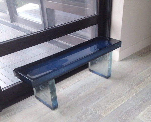 Black Bench Black Bench