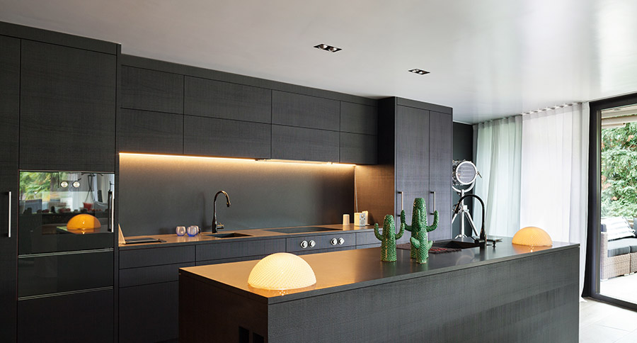 Black & White Kitchen